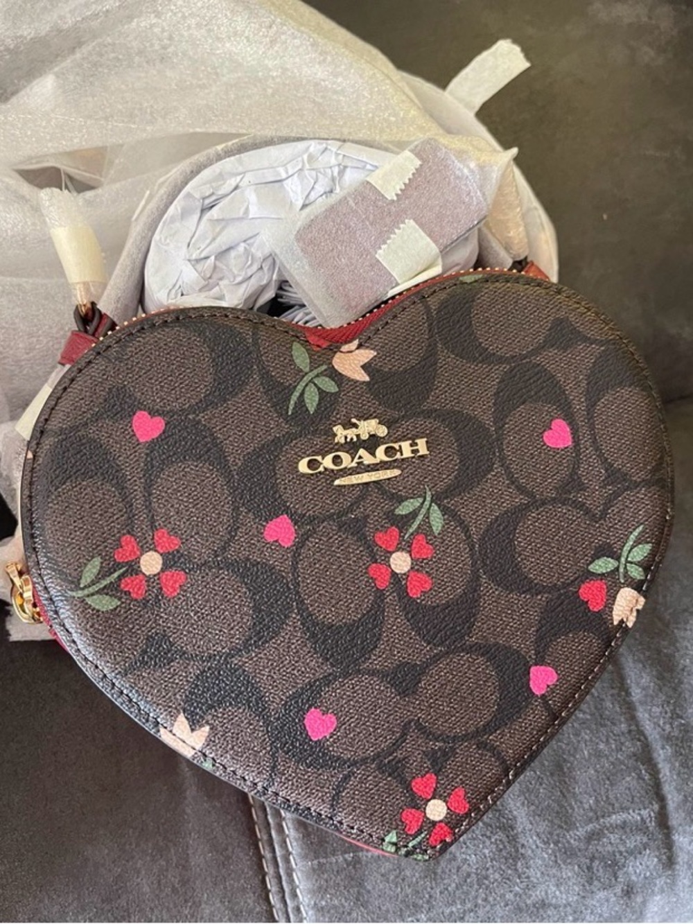 ♥️💕HEART COACH CROSSBODY♥️